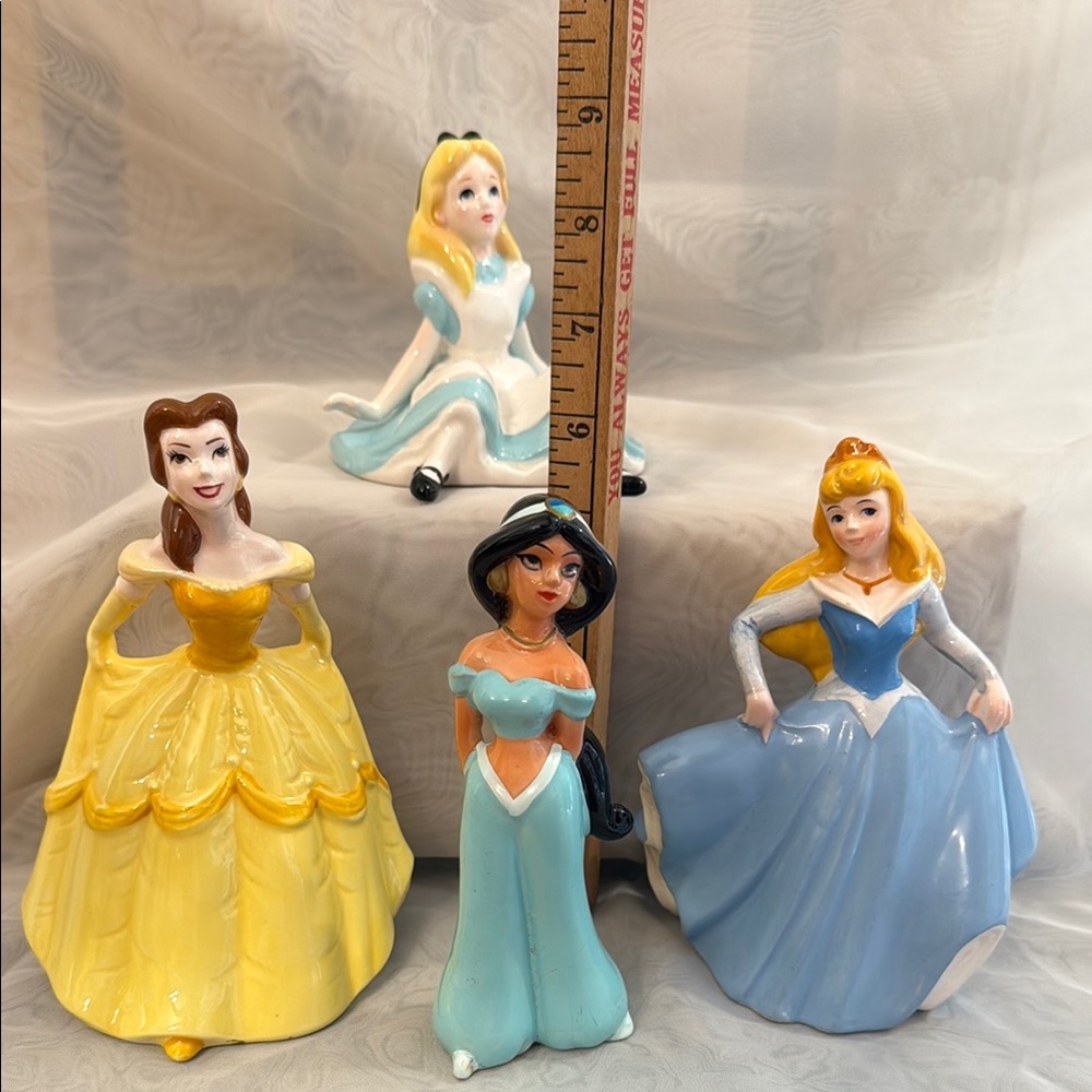 Disney VTG Ceramic Figurines - Picture 4 of 8